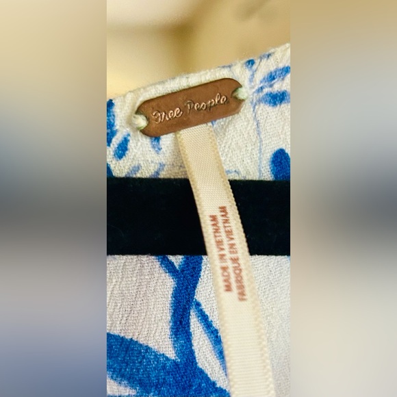 FREE PEOPLE Tropical Blue and White Fit & Flare Midi Dress - Picture 15 of 15